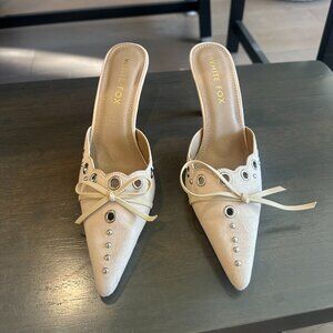 White Fox Pointed Bow Tie Kitten Heels